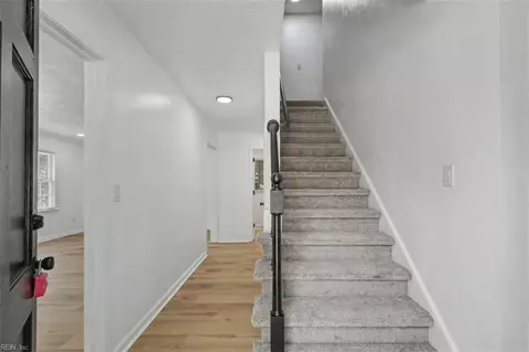 Entry Way - 212 Watkins Dr, Hampton, VA 23669 photo 1 of 5