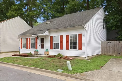 205 Hunt Club Rn Run S, Newport News, VA 23608