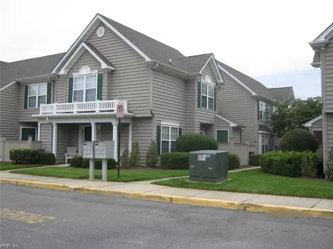 2351 Old Greenbrier Rd, Chesapeake, VA 23325