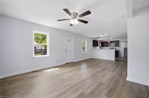 Living - 2801 Dunkirk Ave, Norfolk, VA 23509 photo 2 of 2