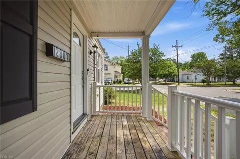 Exterior - 2801 Dunkirk Ave, Norfolk, VA 23509 photo 6 of 9