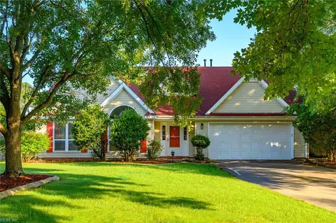 4448 Crow Wing Dr, Virginia Beach, VA 23456