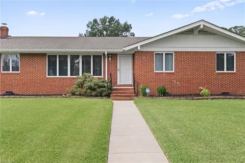 Exterior - 5601 Lambeth Pl, Suffolk, VA 23435 photo 2 of 5