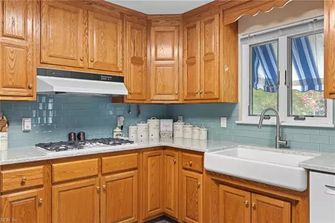 Kitchen - 5601 Lambeth Pl, Suffolk, VA 23435 photo 2 of 2