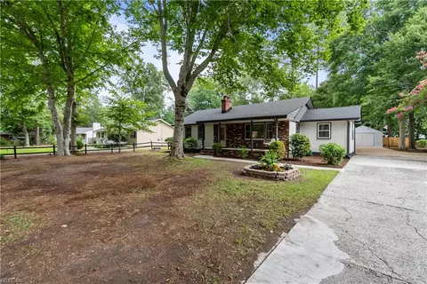 221 Rich Rd, Yorktown, VA 23693