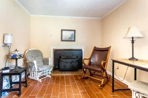 Living - 45 Azalea Dr, Hampton, VA 23669 photo 2 of 2
