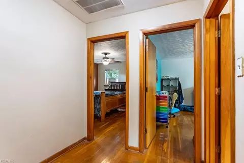 Entry Way - 45 Azalea Dr, Hampton, VA 23669 photo 3 of 3