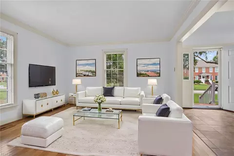 Living - 1416 Pine Grove Ln, Chesapeake, VA 23321 photo 1 of 5
