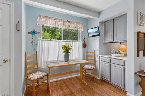 Dining - 162 Alaric Dr, Hampton, VA 23664 photo 3 of 3