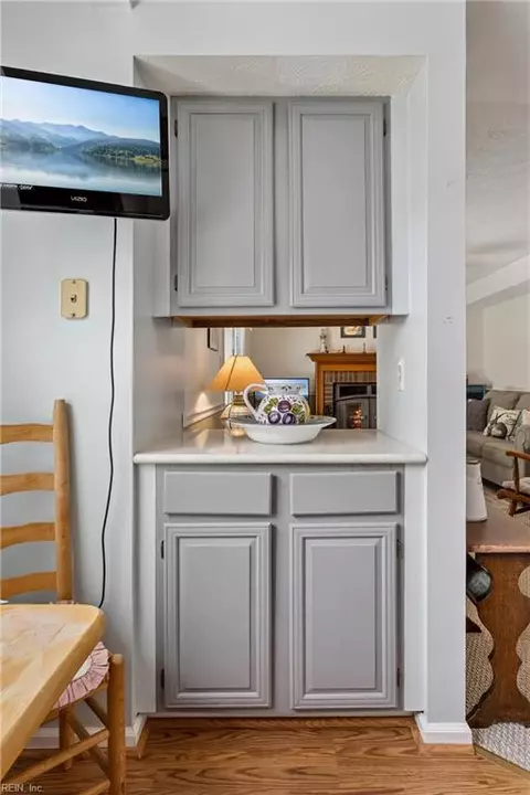 Kitchen - 162 Alaric Dr, Hampton, VA 23664 photo 2 of 3