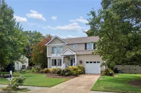 Exterior - 162 Alaric Dr, Hampton, VA 23664 photo 2 of 7