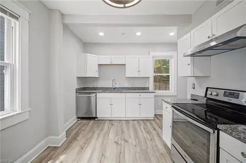 Kitchen - 740 28th St, Norfolk, VA 23504 photo 1 of 1