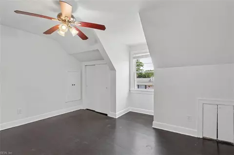 Bedroom - 28 N Greenfield Ave, Hampton, VA 23666 photo 4 of 8
