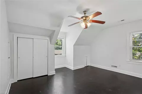 Bedroom - 28 N Greenfield Ave, Hampton, VA 23666 photo 2 of 8