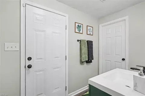 25 Murray Ave, Hampton, VA 23666 photo 24