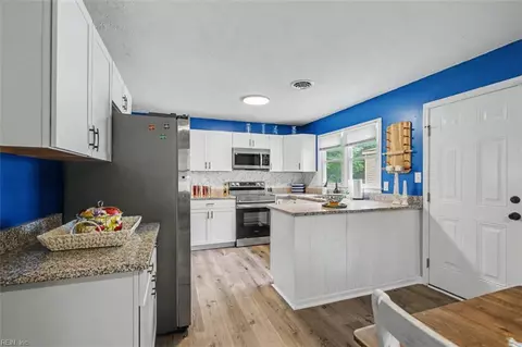 25 Murray Ave, Hampton, VA 23666 photo 13