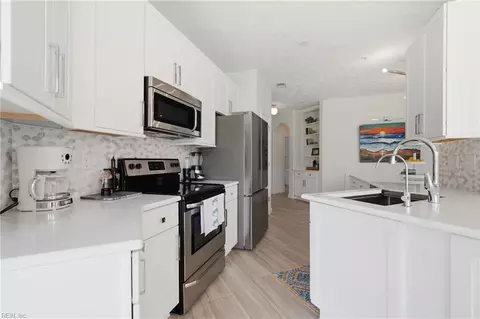 Kitchen - 101 Old Course Loop, Cape Charles, VA 23310 photo 2 of 4