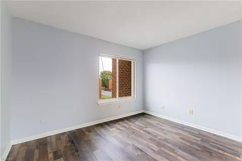 Bedroom - 19 Haverford Ct, Hampton, VA 23666 photo 2 of 3