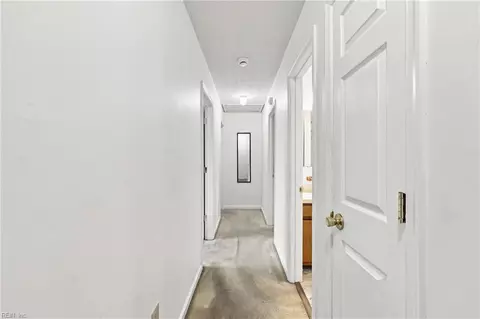 Entry Way - 13 Jodys Way, Hampton, VA 23666 photo 4 of 4