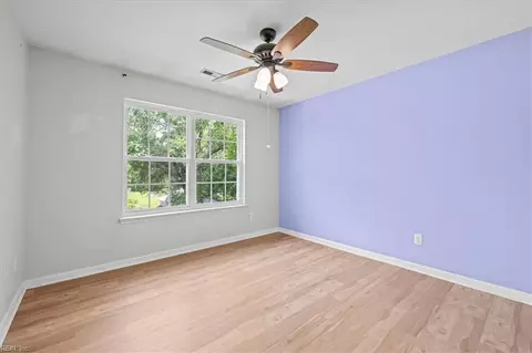 Bedroom - 725 Beach Rd, Hampton, VA 23664 photo 8 of 11