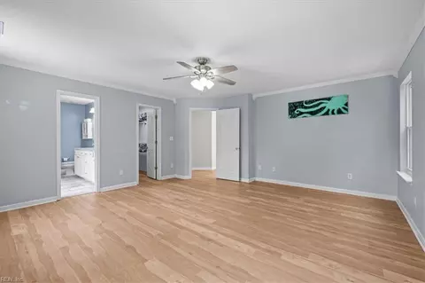 Bedroom - 725 Beach Rd, Hampton, VA 23664 photo 2 of 11
