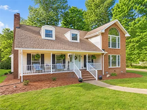 123 Barclay Cres, Smithfield, VA 23430