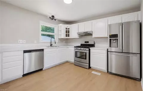 Kitchen - 55 Calvary Terrace Ter, Hampton, VA 23666 photo 1 of 1