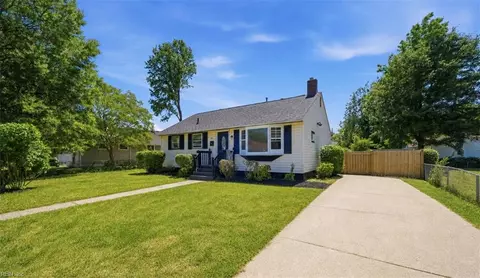 Exterior - 55 Calvary Terrace Ter, Hampton, VA 23666 photo 2 of 4