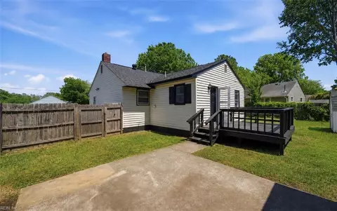 Exterior - 55 Calvary Terrace Ter, Hampton, VA 23666 photo 3 of 4