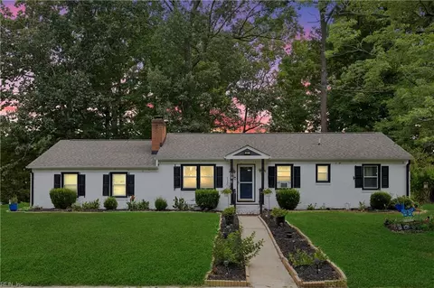 201 Shannon Dr, Newport News, VA 23608