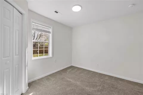 Bedroom - 606 Delaware Ave, Hampton, VA 23661 photo 4 of 7