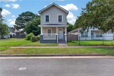 Exterior - 2209 Marshall Ave, Norfolk, VA 23504 photo 3 of 6