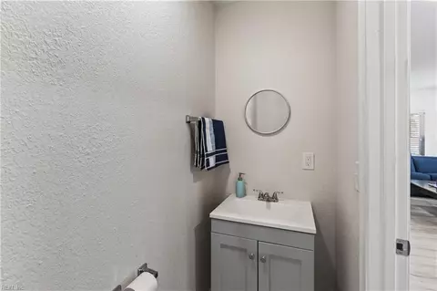 Bath - 2209 Marshall Ave, Norfolk, VA 23504 photo 1 of 3