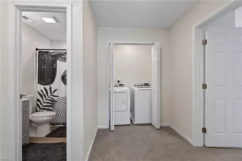 Entry Way - 2209 Marshall Ave, Norfolk, VA 23504 photo 2 of 2
