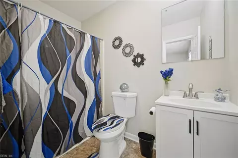 Bath - 7422 Davidson St, Norfolk, VA 23513 photo 2 of 2