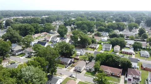 View/Area - 7422 Davidson St, Norfolk, VA 23513 photo 4 of 5