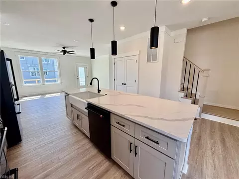 Kitchen - 1064 Mesa Loop, Chesapeake, VA 23320 photo 2 of 5