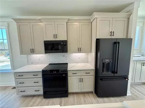Kitchen - 1064 Mesa Loop, Chesapeake, VA 23320 photo 5 of 5