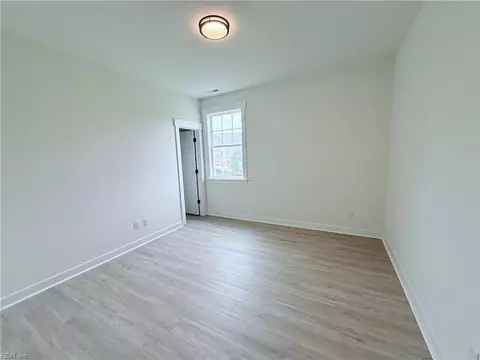 Bedroom - 709 Flatrock Ln, Chesapeake, VA 23320 photo 2 of 4