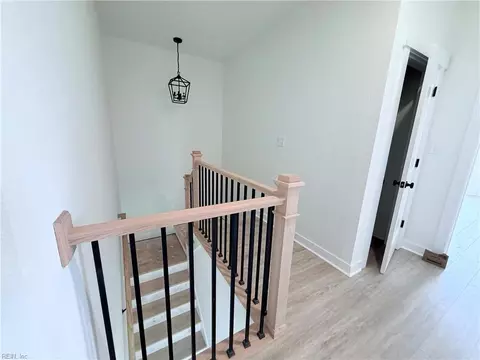 Entry Way - 709 Flatrock Ln, Chesapeake, VA 23320 photo 1 of 3
