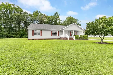2713 Shirley Landing Dr, Virginia Beach, VA 23457