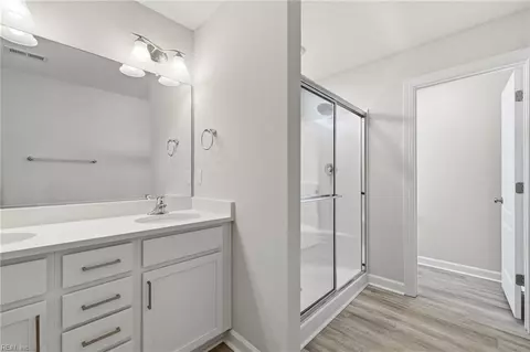 Bath - 322 Tarn Ct, Suffolk, VA 23434 photo 1 of 2