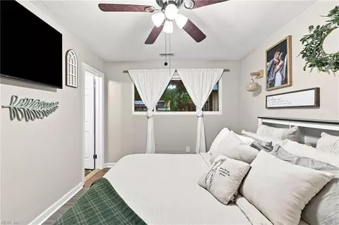 Bedroom - 1168 Pascal Pl, Norfolk, VA 23502 photo 4 of 6