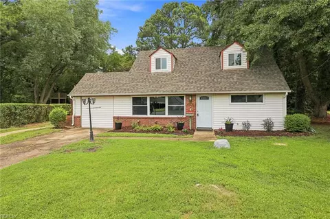 1421 Ardmore Cir, Chesapeake, VA 23324