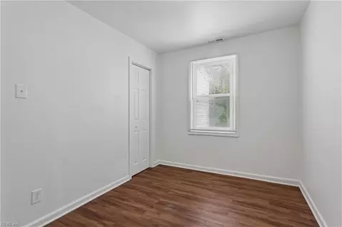 Bedroom - 30 Butler Dr, Hampton, VA 23666 photo 3 of 7