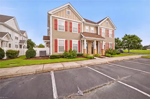 502 Hermit Thrush Way, Chesapeake, VA 23323