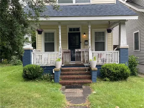 1524 Mathews Ter, Portsmouth, VA 23704