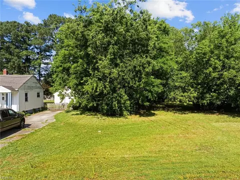 522 Douglas Ave, Portsmouth, VA 23707