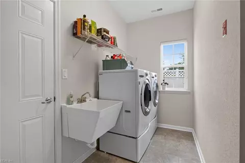 Other - 922 Vineyard Pl #D, Suffolk, VA 23435 photo 8 of 11