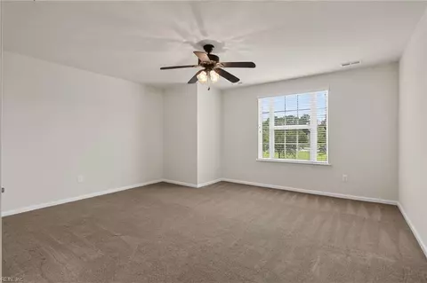 Bedroom - 922 Vineyard Pl #D, Suffolk, VA 23435 photo 4 of 4